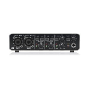 Behringer UMC-204